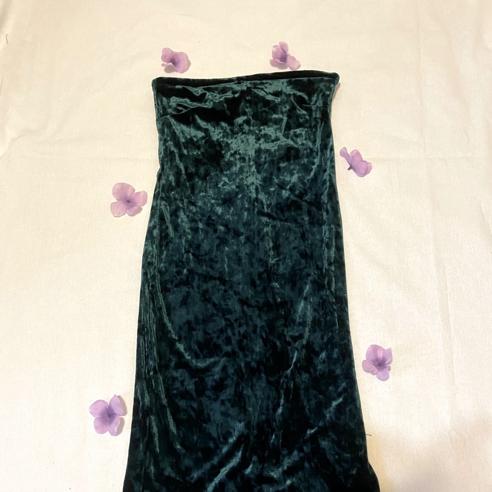 Dress - Picture 1 of 2